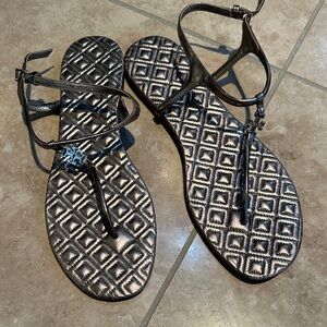 Stylish gold Tory Burch Sandals for Women 9.5